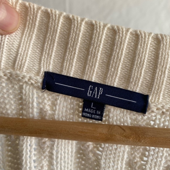 ✖️SOLD✖️ Gap | cable knit cardigan - Picture 5 of 15